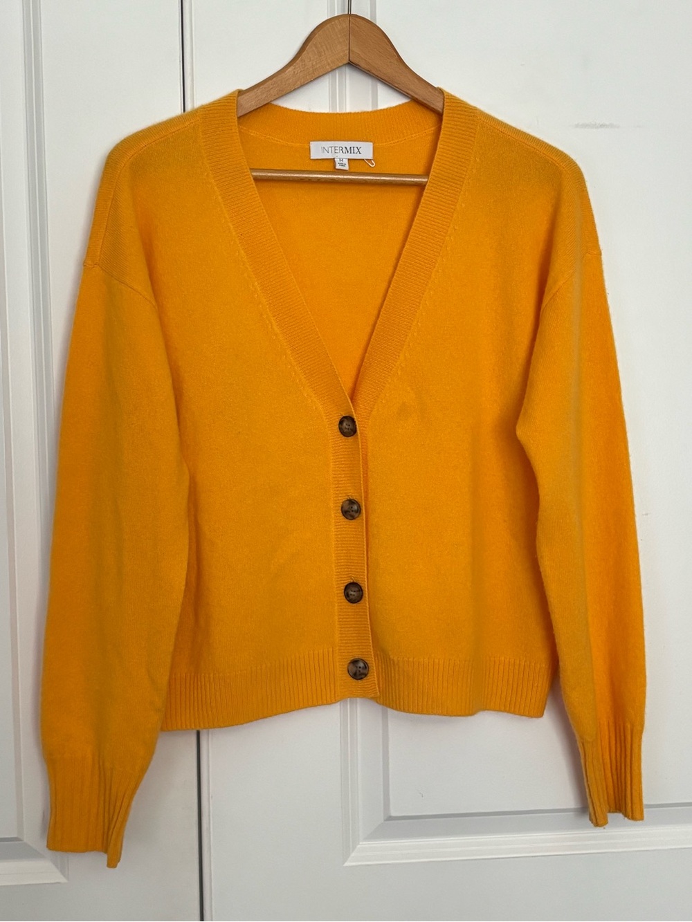 Intermix Buttercup Yellow V-neck Button Cashmere Cardigan Sweater M